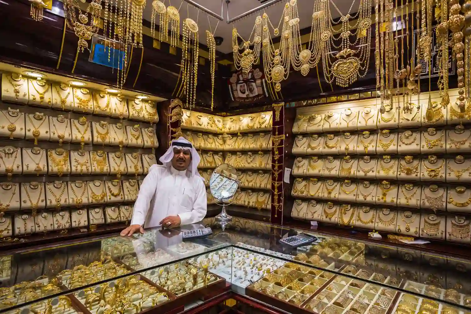 How to Reach Dubai Gold Souk by Metro or Bus