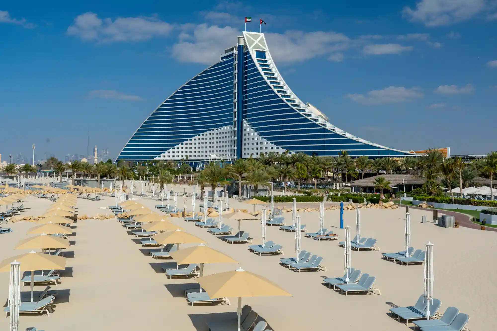 Metro travel to Jumeirah Beach Dubai