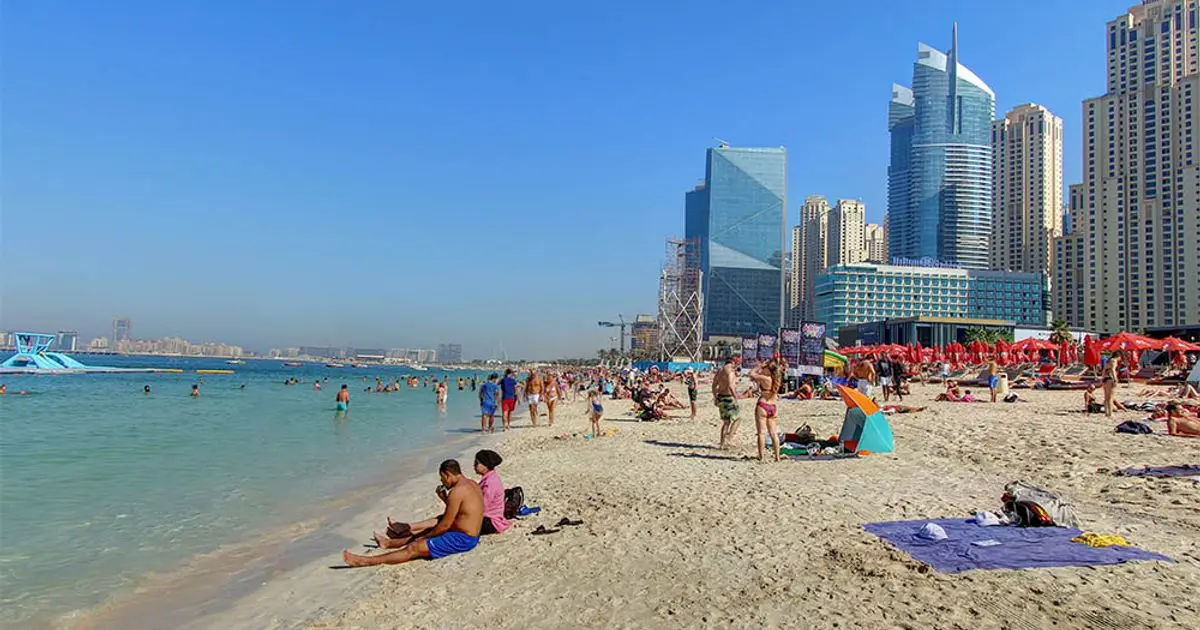 marina beach location
